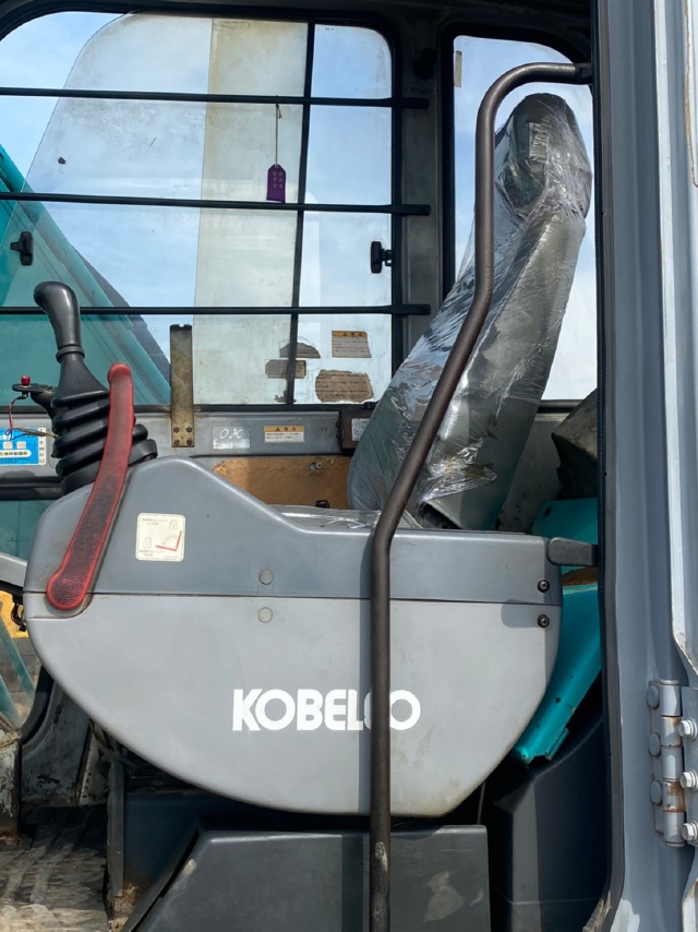 ขายรถขุด KOBELCO SK200LC MARK 5 SUPER แม่เหล็ก นำเข้าจากญี่ปุ่น พร้อมใช้ มีVDOการทำงานครับ
