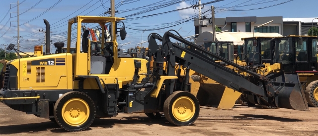 ขายรถตักล้อยาง KOMATSU WR12-6 (เทียบเท่า WA100-6) ปี 2011 นำเข้าจากญี่ปุ่น สภาพสวยพร้อมใช้ มีVDOการท