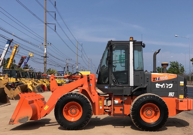 ขายรถตักล้อยาง HITACHI ZW100 (เท่าเทียบ WA100-6) ปี 2012 นำเข้าจากญี่ปุ่น สภาพสวยพร้อมใช้ มีVDOการทำ