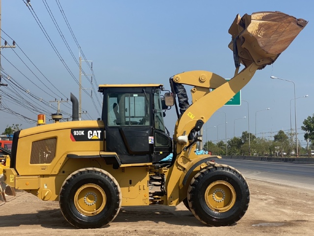 ขายรถตักล้อยาง CAT 930K (เทียบเท่า WA270-7) ปี 2014 นำเข้าจากญี่ปุ่น สภาพพร้อมใช้ มีVDOการทำงานครับ ขายรถตักล้อยาง CAT 930K (เทียบเท่า WA270-7) ปี 2014 นำเข้าจากญี่ปุ่น สภาพพร้อมใช้ มีVDOการทำงานครับ