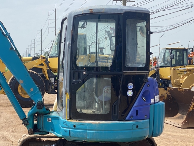 ขายรถขุด KOMATSU PC40MR-1 นำเข้าจากญี่ปุ่น สภาพสวยพร้อมใช้ มีVDOการทำงานครับ
