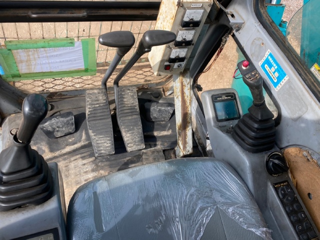 ขายรถขุด KOBELCO SK200LC MARK 5 SUPER แม่เหล็ก นำเข้าจากญี่ปุ่น พร้อมใช้ มีVDOการทำงานครับ
