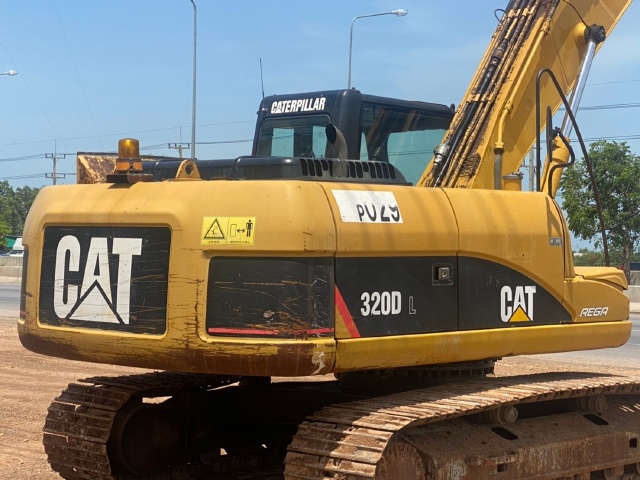 ขายรถขุด CAT 320D ปี 2010 หัวคีบไม้ นำเข้าจากญี่ปุ่น พร้อมใช้ มีVDOการทำงานครับ