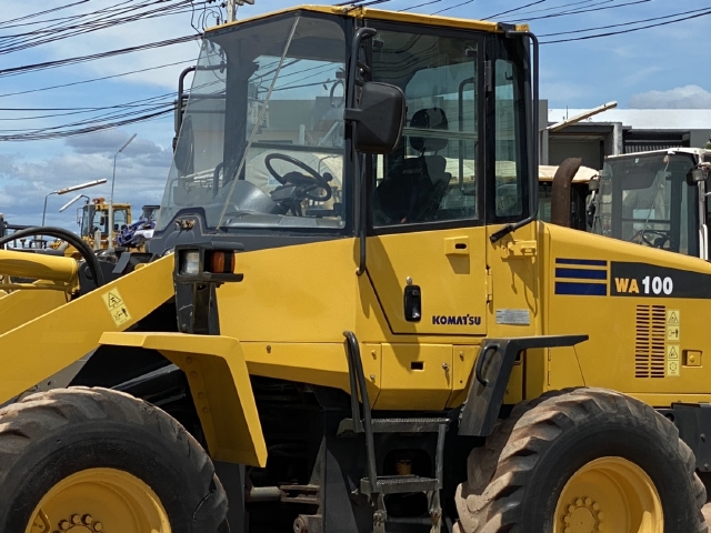 ขายรถตักล้อยาง KOMATSU WA100-6 ปี 2012 แขนยาวพิเศษ นำเข้าจากญี่ปุ่น สภาพสวยพร้อมใช้ มีVDOการทำงานครั