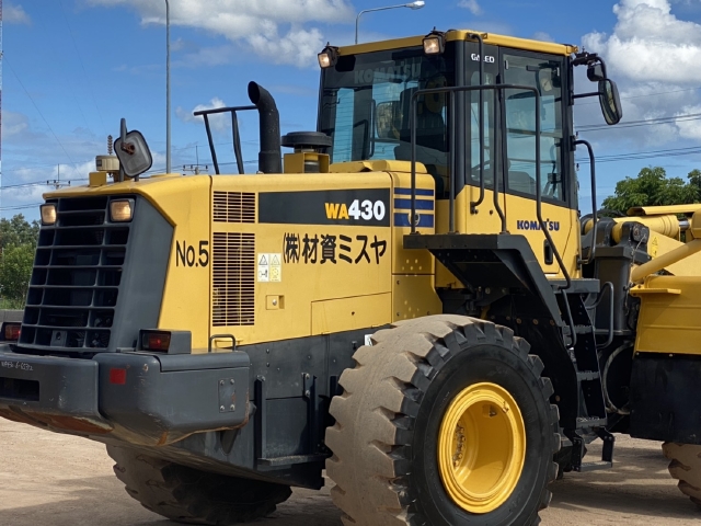ขายรถตักล้อยาง KOMATSU WA430-6 นำเข้าจากญี่ปุ่น สภาพสวยพร้อมใช้ มีVDOการทำงานครับ