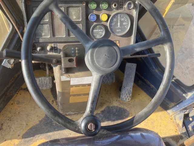ขายรถตักล้อยาง KOMATSU WA150-1 นำเข้าจากญี่ปุ่น สภาพสวยพร้อมใช้ มีVDOการทำงานครับ