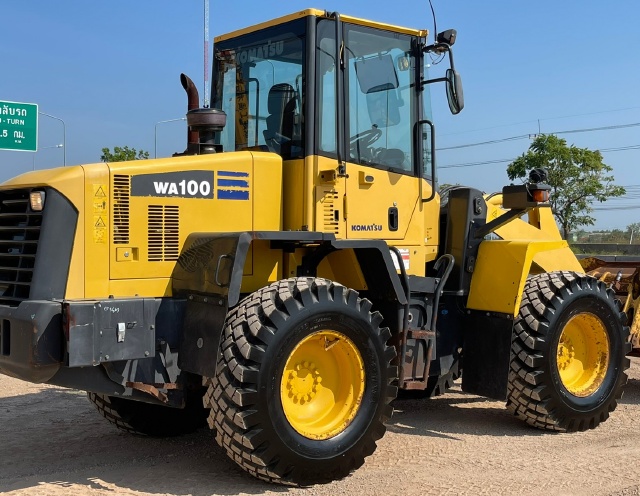 ขายรถตักล้อยาง KOMATSU WA100-5 นำเข้าจากญี่ปุ่น พร้อมใช้ มีVDOการทำงานครับ