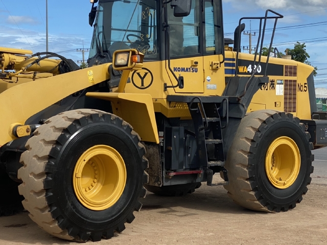 ขายรถตักล้อยาง KOMATSU WA430-6 นำเข้าจากญี่ปุ่น สภาพสวยพร้อมใช้ มีVDOการทำงานครับ