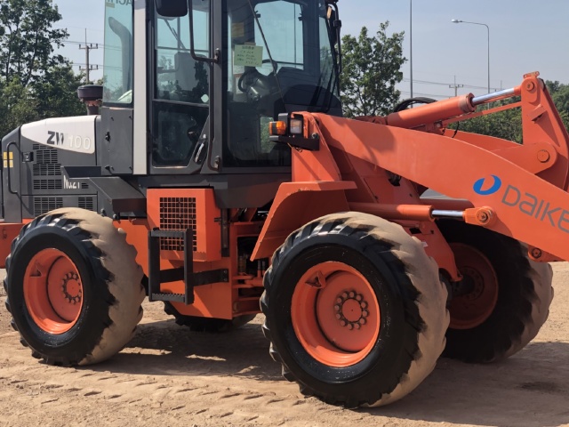 ขายรถตักล้อยาง HITACHI ZW100 (เท่าเทียบ WA100-6) ปี 2012 แขนยาวพิเศษ นำเข้าจากญี่ปุ่น สภาพสวยพร้อมใช