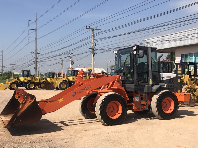 ขายรถตักล้อยาง HITACHI ZW100 (เท่าเทียบ WA100-6) ปี 2012 แขนยาวพิเศษ นำเข้าจากญี่ปุ่น สภาพสวยพร้อมใช ขายรถตักล้อยาง HITACHI ZW100 (เท่าเทียบ WA100-6) ปี 2012 แขนยาวพิเศษ นำเข้าจากญี่ปุ่น สภาพสวยพร้อมใช