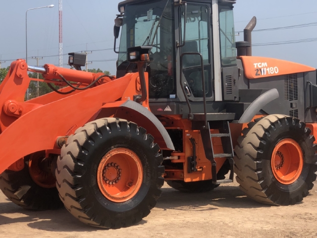 ขายรถตักล้อยาง HITACHI ZW180 (เทียบเท่า WA320-6) ปี 2012 แขนยาวพิเศษ นำเข้าจากญี่ปุ่น สภาพสวยพร้อมใช