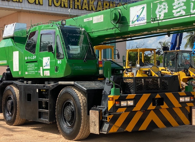 ขายรถเครน TADANO GR250N-1 (ขนาด 25 ตัน) ปี 2007 นำเข้าจากญี่ปุ่น พร้อมใช้ มีVDOการทำงานครับ ขายรถเครน TADANO GR250N-1 (ขนาด 25 ตัน) ปี 2007 นำเข้าจากญี่ปุ่น พร้อมใช้ มีVDOการทำงานครับ