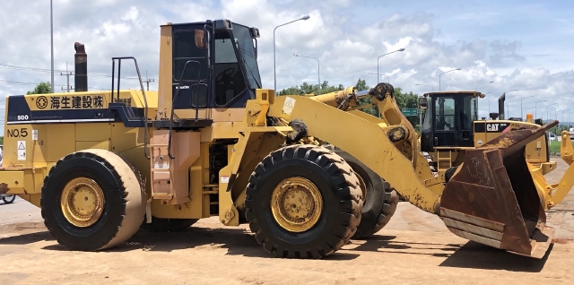 ขายรถตักล้อยาง KOMATSU WA500-1 นำเข้าจากญี่ปุ่น สภาพสวยพร้อมใช้ มีVDOการทำงานครับ ขายรถตักล้อยาง KOMATSU WA500-1 นำเข้าจากญี่ปุ่น สภาพสวยพร้อมใช้ มีVDOการทำงานครับ