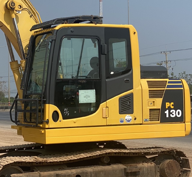 ขายรถขุด KOMATSU PC130-8 นำเข้าจากญี่ปุ่น พร้อมใช้ มีVDOการทำงานครับ ขายรถขุด KOMATSU PC130-8 นำเข้าจากญี่ปุ่น พร้อมใช้ มีVDOการทำงานครับ
