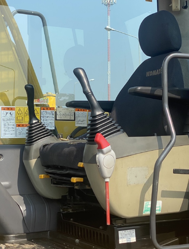 ขายรถขุด KOMATSU PC130-8 นำเข้าจากญี่ปุ่น พร้อมใช้ มีVDOการทำงานครับ