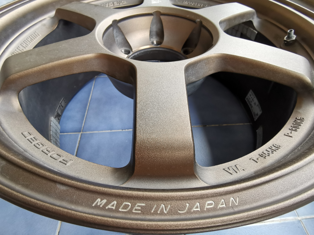 ล้อ Volk Racing ขอบ18 แท้ สภาพใหม่พร้อมของแถม ล้อ Volk Racing ขอบ18 แท้ สภาพใหม่พร้อมของแถม