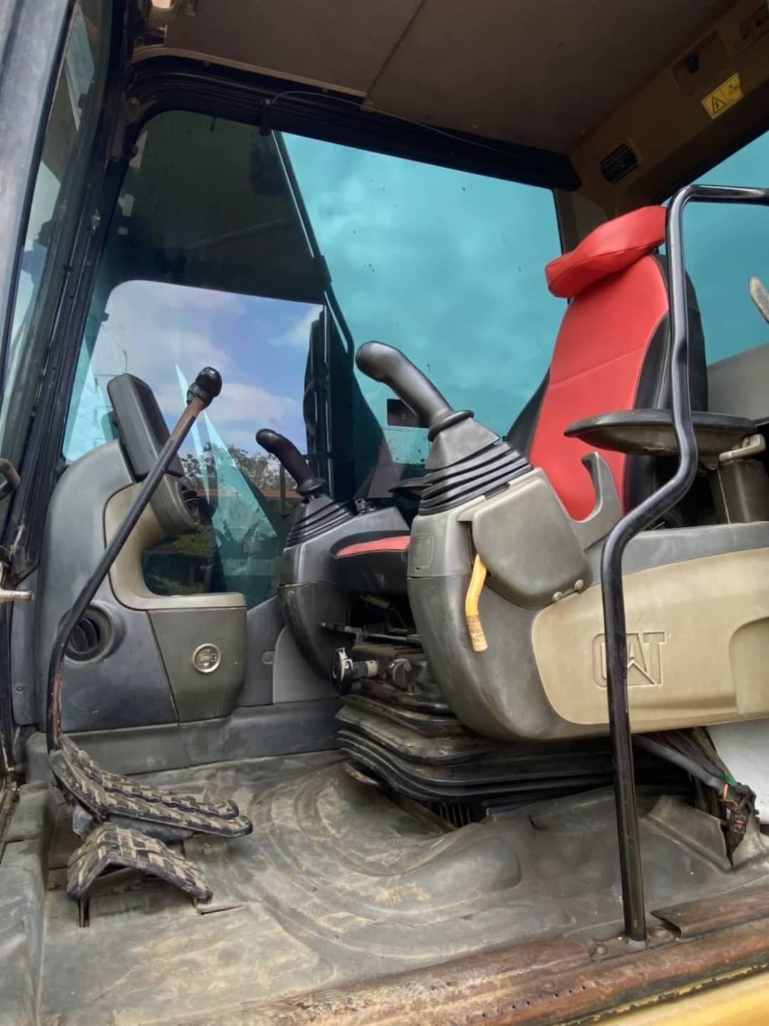 ขาย 1,250,000 CATTERPILAR ขาย 1,250,000 CATTERPILAR