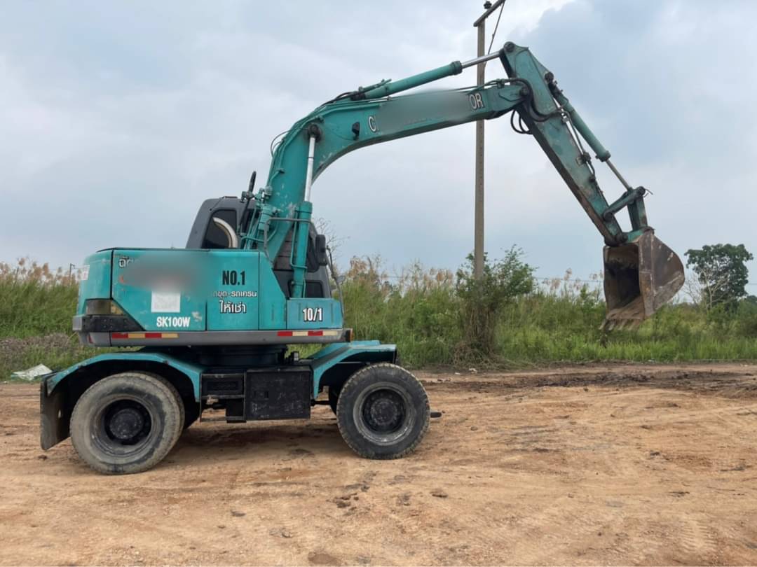 ขาย 855,000 รถแบคโฮล้อยาง KOBELCO ขาย 855,000 รถแบคโฮล้อยาง KOBELCO
