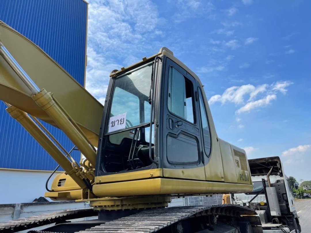 รถสวยสภาพเก่านอก 755,000 บาท KOMATSU
