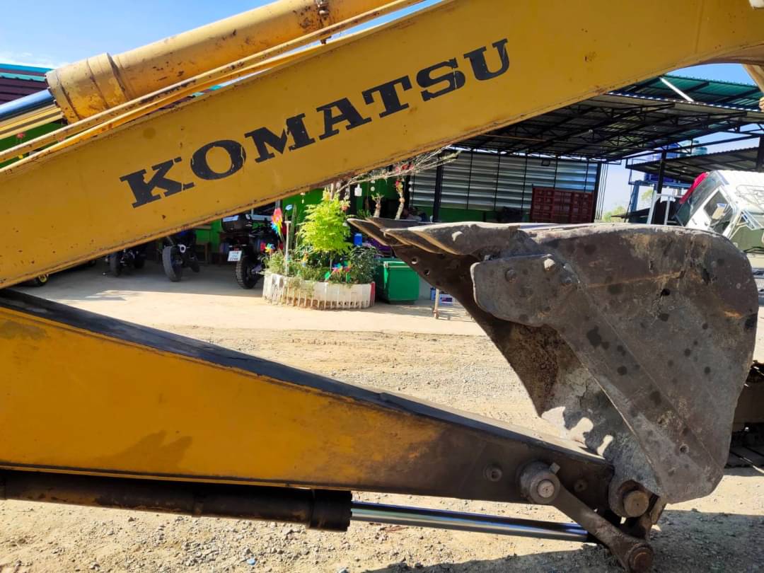 ขาย 275,000 บาท Komatsu