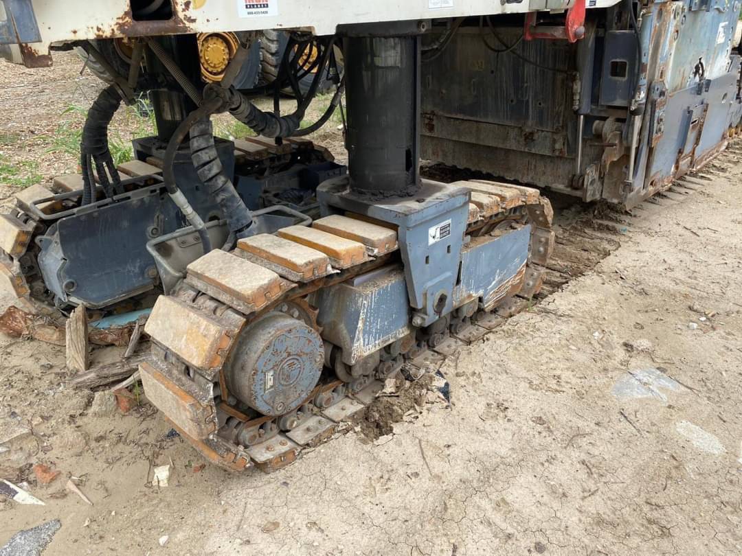 ขาย 8,500,000 บาท  Wirtgen W2200 Cold Planer