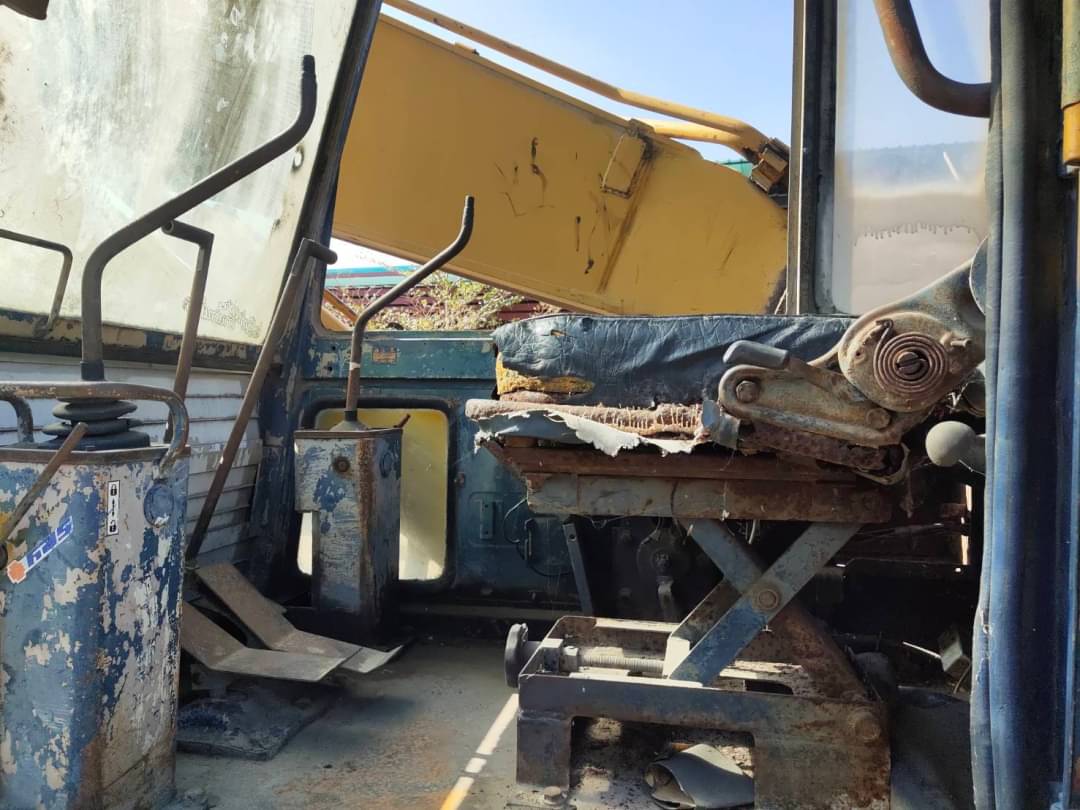 ขาย 275,000 บาท Komatsu