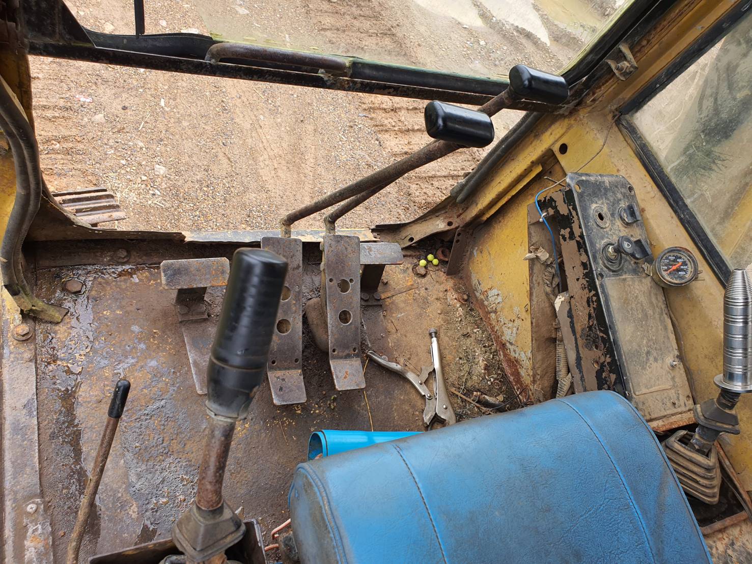 ขาย 225,000 บาท Cat E200B