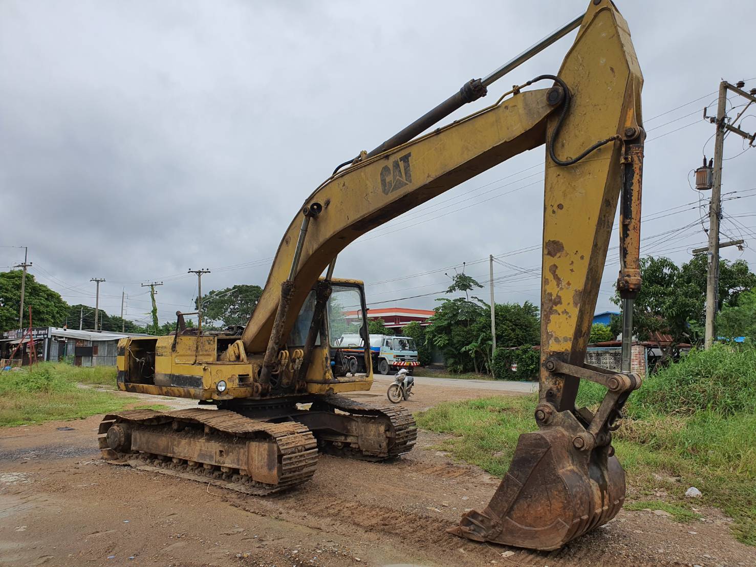 ขาย 225,000 บาท Cat E200B