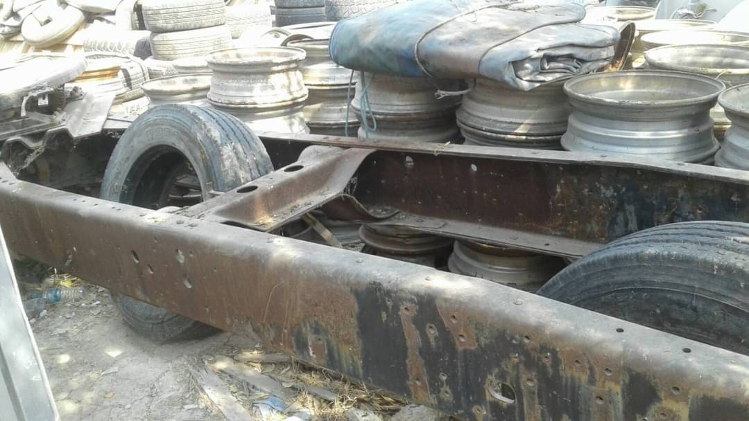 ขาย 180,000 แคสชีพร้อมเพลา HINO ขาย 180,000 แคสชีพร้อมเพลา HINO