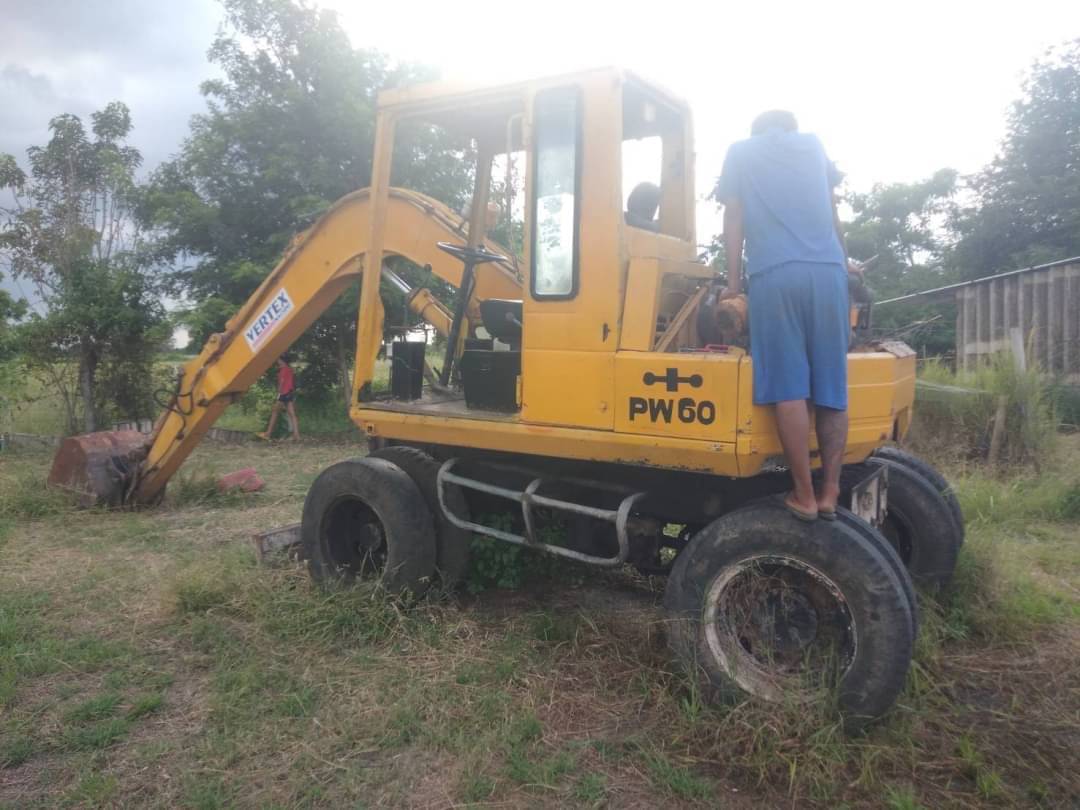 ขาย  229,000 บาท Komatsu PW60-5