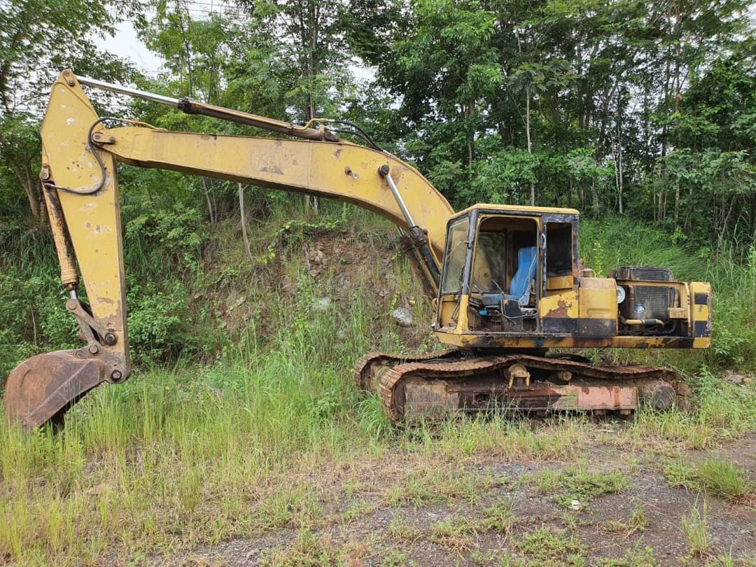 ขาย 225,000 บาท Cat E200B ขาย 225,000 บาท Cat E200B