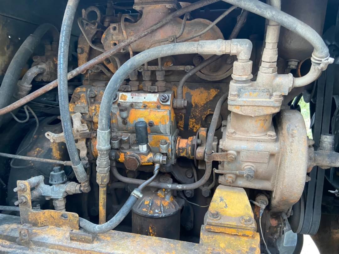 ขาย 255,000 รถตักล้อยาง 2 เพลา Komatsu