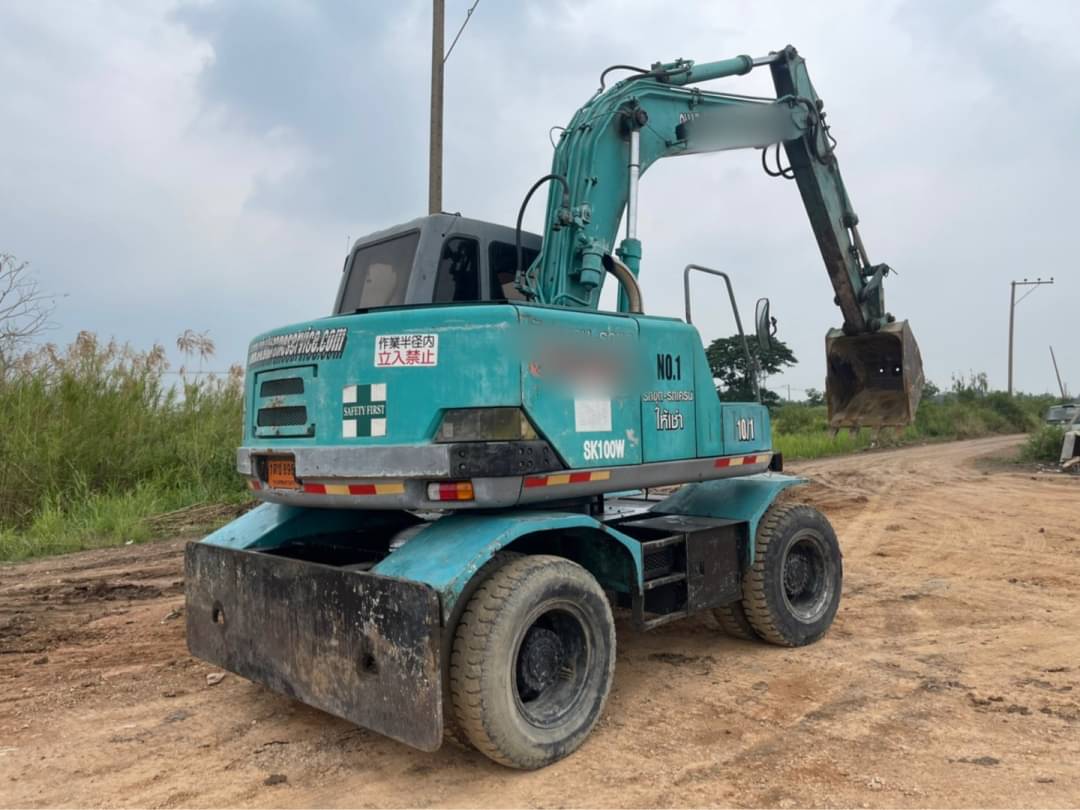 ขาย 855,000 รถแบคโฮล้อยาง KOBELCO ขาย 855,000 รถแบคโฮล้อยาง KOBELCO