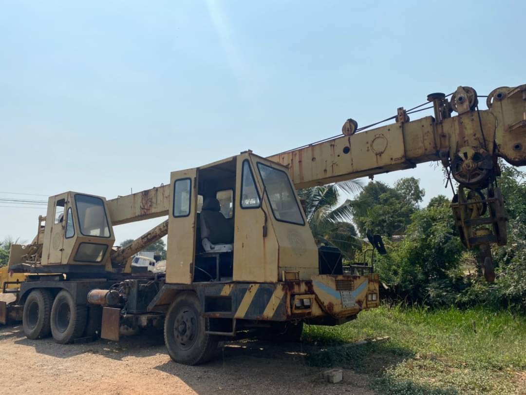 ขาย 555,000 รถเครน 20 ตัน TANADO ขาย 555,000 รถเครน 20 ตัน TANADO