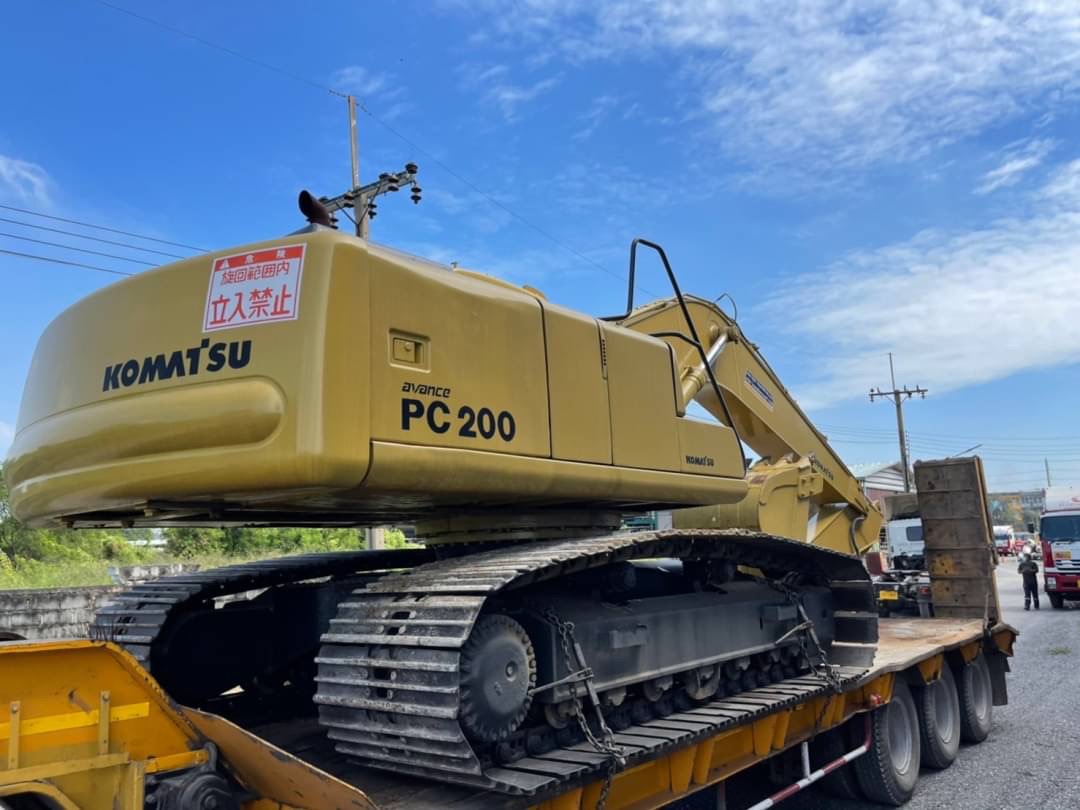 รถสวยสภาพเก่านอก 755,000 บาท KOMATSU