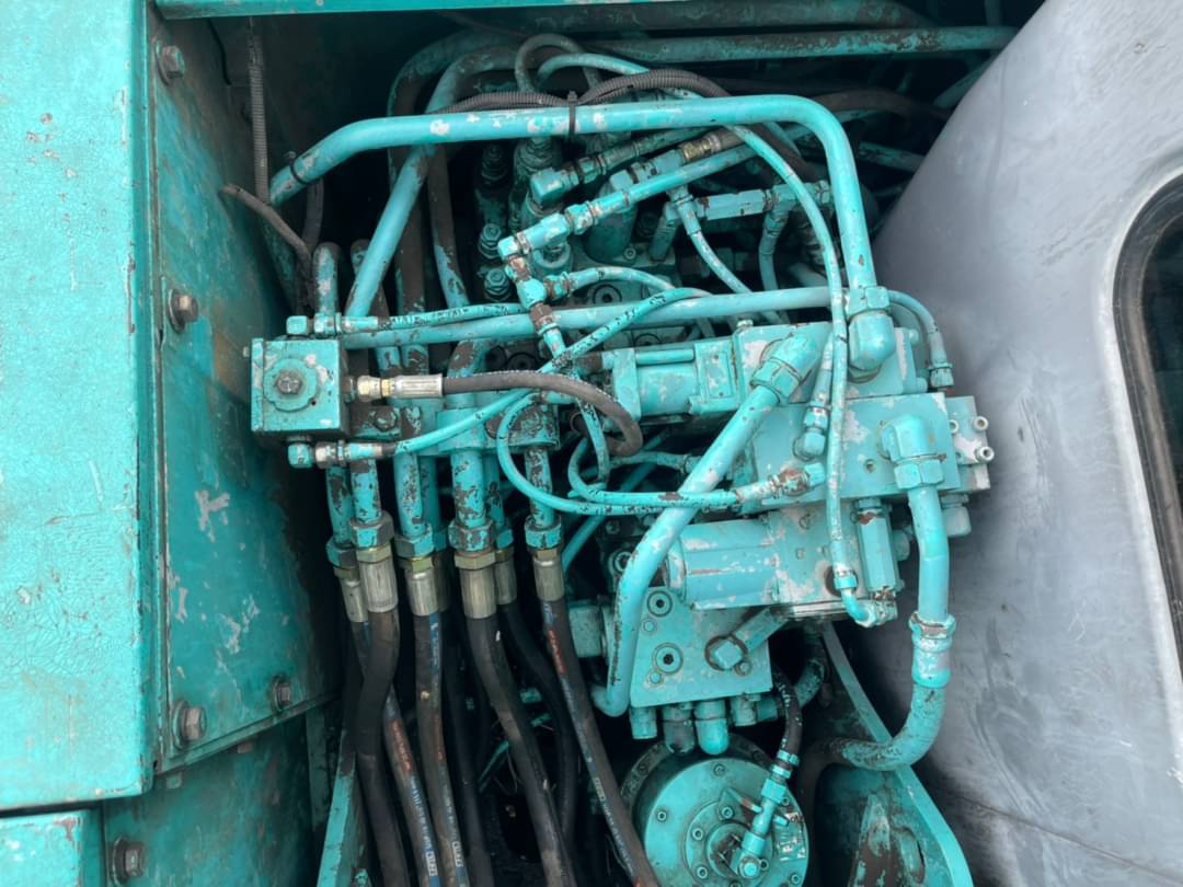 ขาย 855,000 รถแบคโฮล้อยาง KOBELCO 