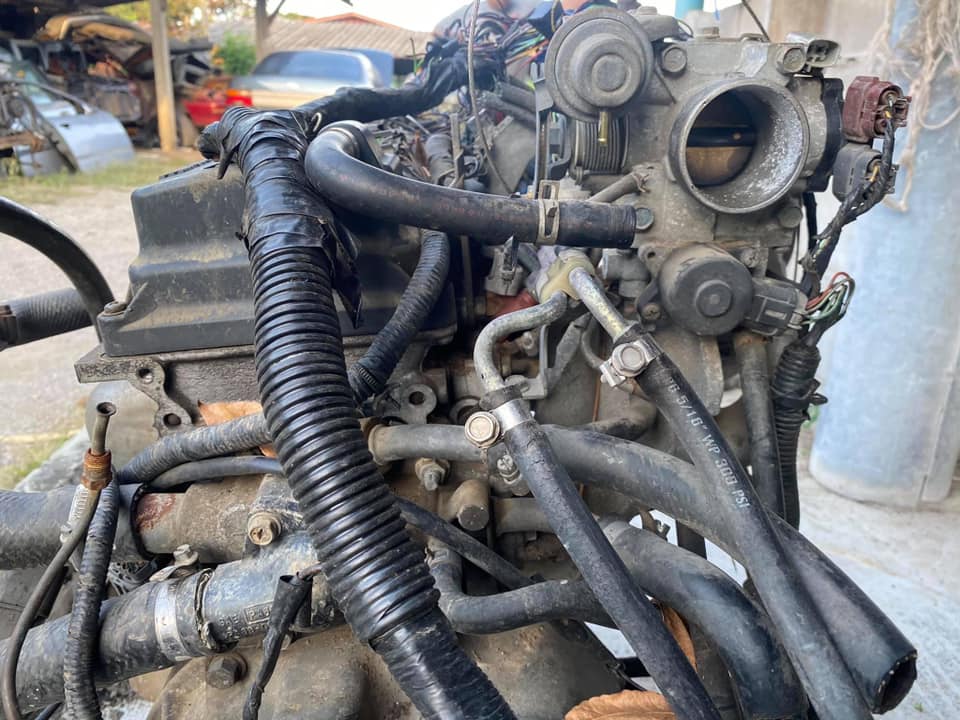 เครื่องยนต์เบนซิน NISSAN QG18 พร้อมเกียร์ MT เครื่องยนต์เบนซิน NISSAN QG18 พร้อมเกียร์ MT