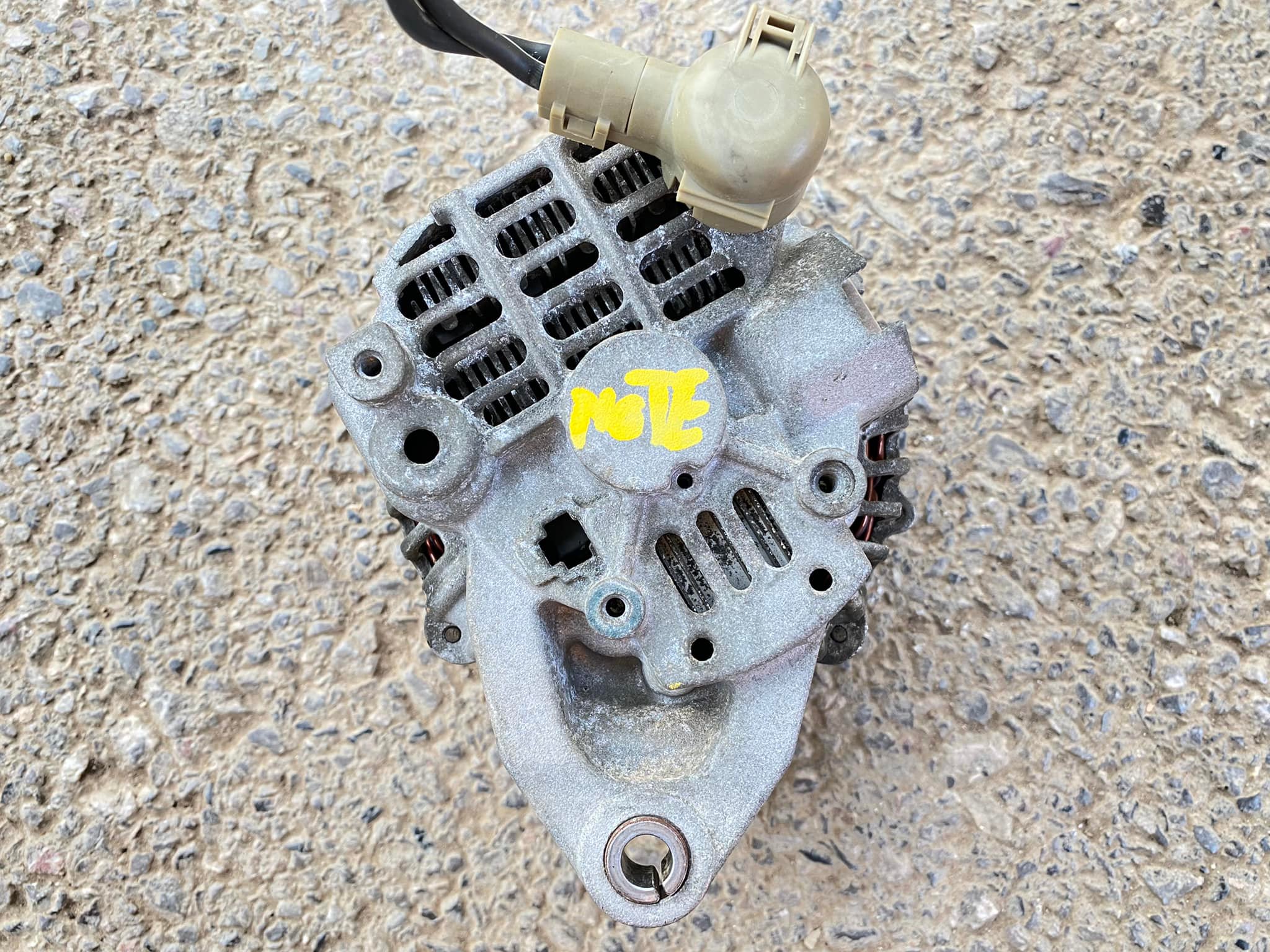 ไดชาร์จแท้ Ford Laser รหัสเครื่อง ZL ไดชาร์จแท้ Ford Laser รหัสเครื่อง ZL