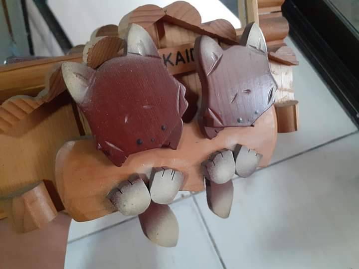 ลดราคา กระจกแขวนแต่งบ้าน แต่งห้อง ใช้งานได้จริง ของที่ระลึกจาก Hokkaido Japan มีช่องใส่ของได้ หัวและหางสุนัขจิ้งจอกขยับได้น่ารักมากๆ ลดราคา กระจกแขวนแต่งบ้าน แต่งห้อง ใช้งานได้จริง ของที่ระลึกจาก Hokkaido Japan มีช่องใส่ของได้ หัวและหางสุนัขจิ้งจอกขยับได้น่ารักมากๆ