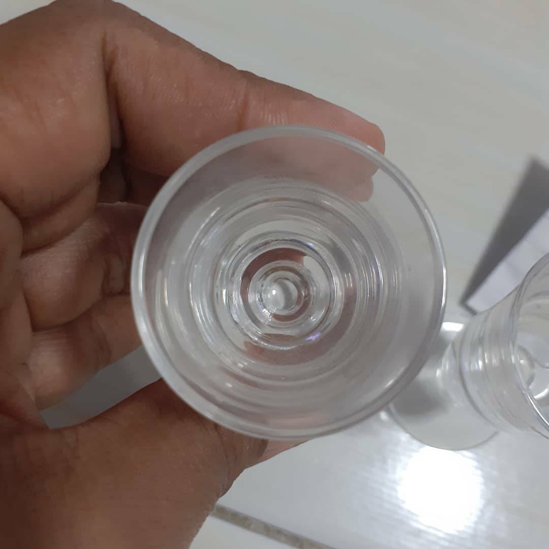 แก้วใสใบเล็กทรงสูง ขนาด 1.5" สูง 2.8" ก้นหนาหนัก สวยค่ะ สองใบ แก้วใสใบเล็กทรงสูง ขนาด 1.5" สูง 2.8" ก้นหนาหนัก สวยค่ะ สองใบ