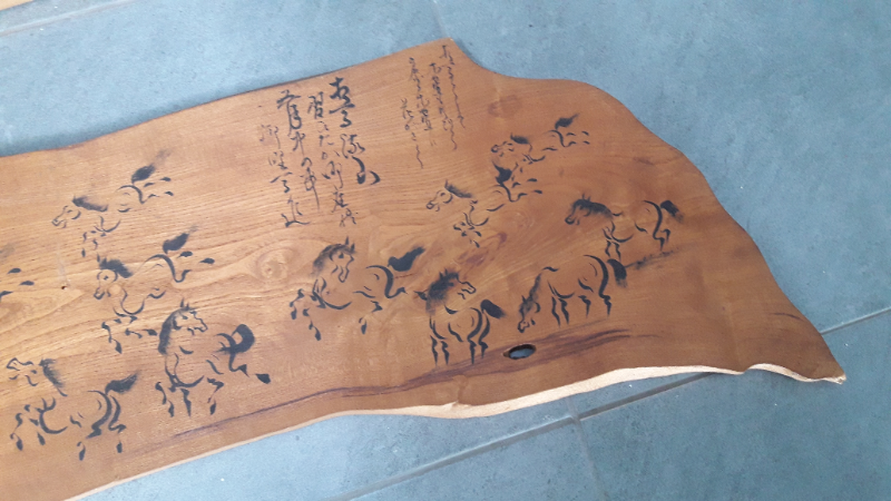 งานไม้ ม้า 15 ตัว ไม้จริง งานตู้ญี่ปุ่น แต่งบ้าน แต่งร้าน  ขนาด 102 x 24 cm.