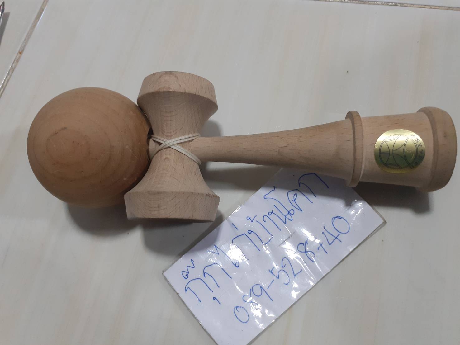 เคนดามะ ของเล่นยอดนิยมของชาญี่ปุ่นมาอย่างยาวนาน มีการจัดการแข่งขันเป็นกีฬา และมีการก่อตั้งสมาคมขึ้นมาสำหรับรับรองการเล่นโดยเฉพาะ เคนดามะนี้ได้รับสติกเกิร์รับรองจากสมาคม