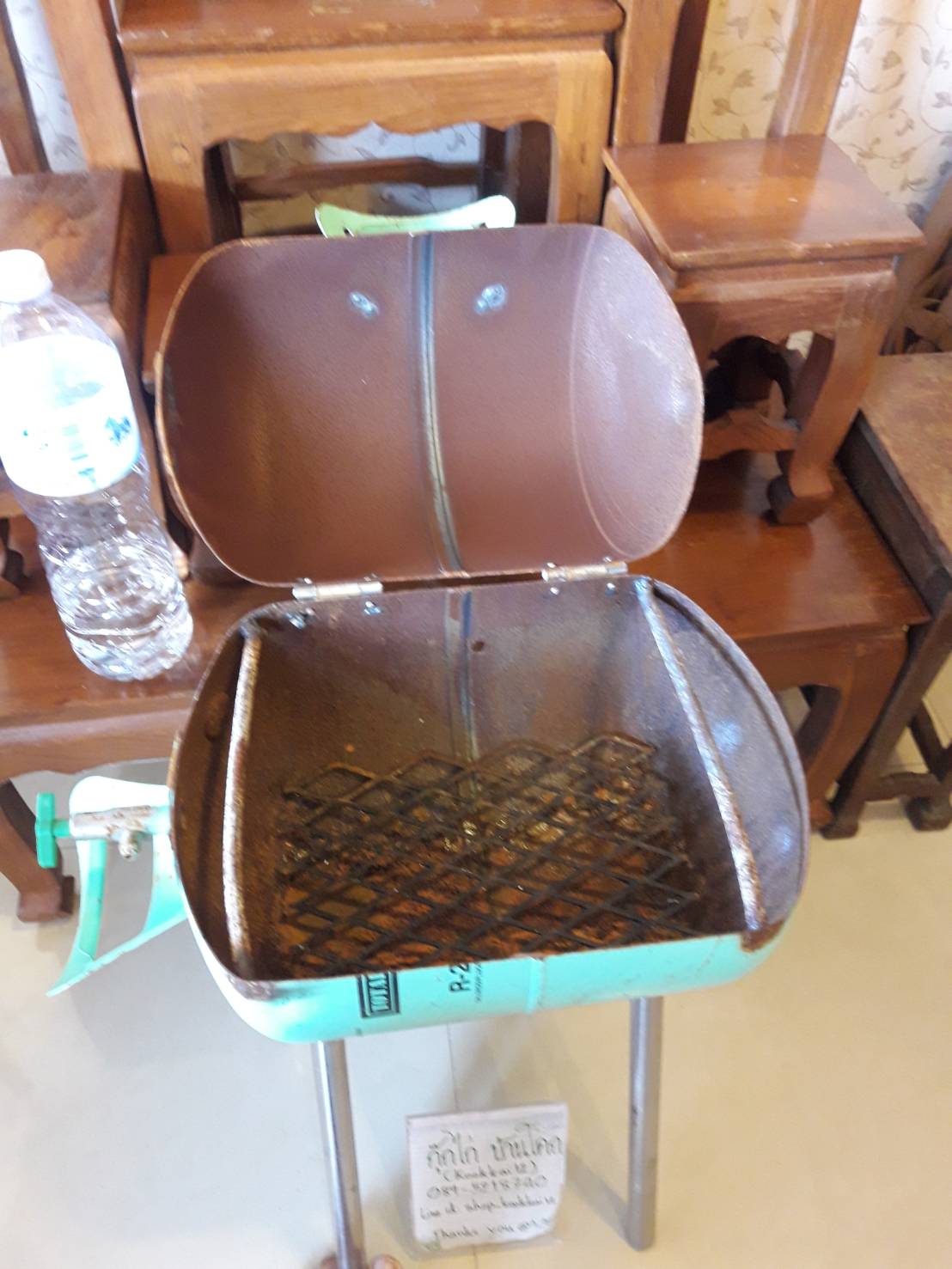 เตาย่างถังน้ำยาแอร์ งานช่างไทย DIY ขาสแตนเลสครับแข็งแรงขนาดกำลังดี พกไปออกแค้มปิ้งได้ หน้าเตายาว 34 cm.  เตาสูง 48.5 cm. ดัดแปลงจากถังน้ำยาแอร์ ตัดเชื่อมแล้ว แข็งแรงแน่นอนครับ