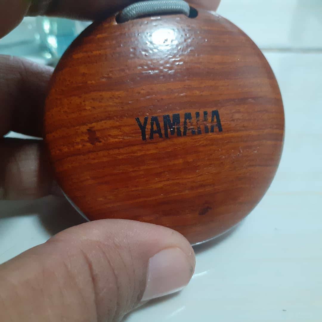 กรับไม้ yamaha #1 ทำจากไม้เนื้อดี เสียงดังกังวาน มีคลิปเสียงค่ะ ใช้ให้จังหวะ ใช้ประกอบการไลฟ์สดเหมาะ กรับไม้ yamaha #1 ทำจากไม้เนื้อดี เสียงดังกังวาน มีคลิปเสียงค่ะ ใช้ให้จังหวะ ใช้ประกอบการไลฟ์สดเหมาะ