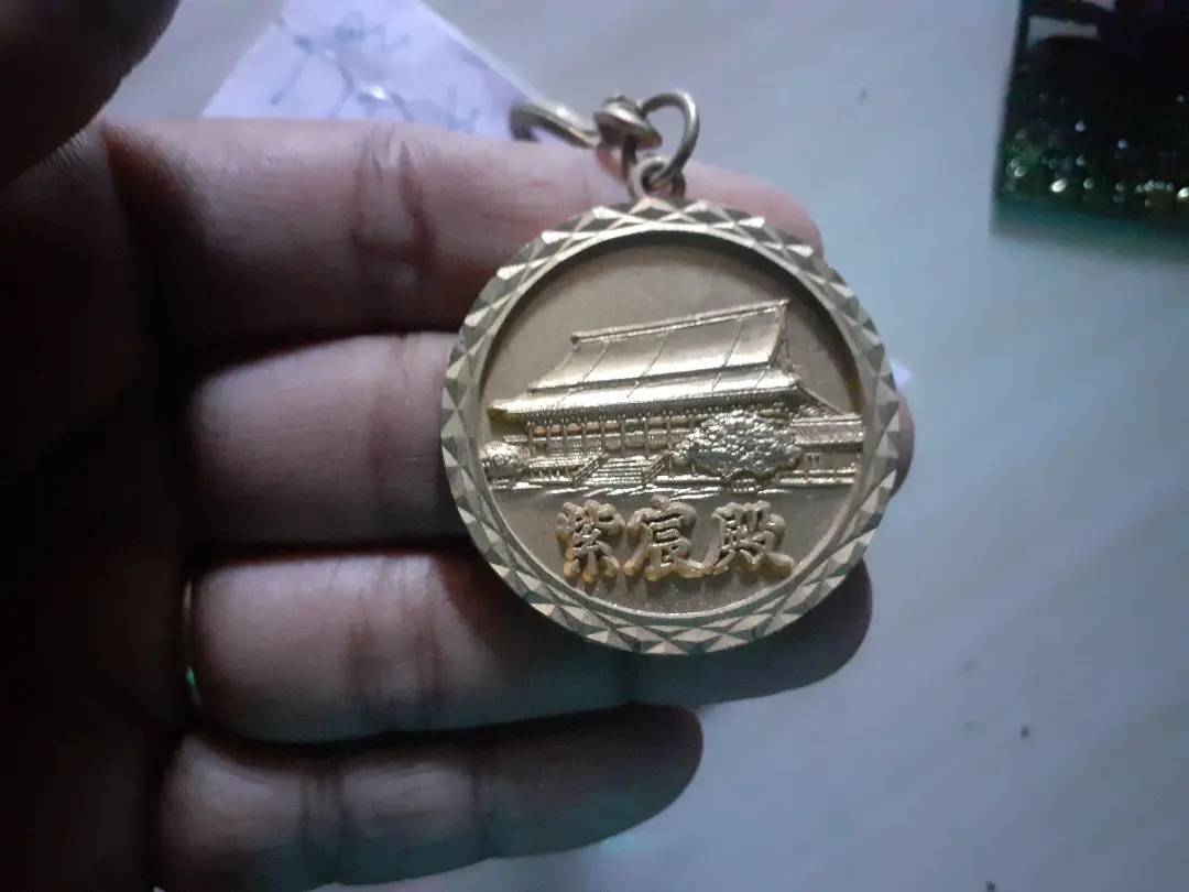 พวงกุญแจโลหะสวยๆจากญี่ปุ่น แข็งแรงน่าใช้น่าสะสมสี่ชิ้นสี่แบบ