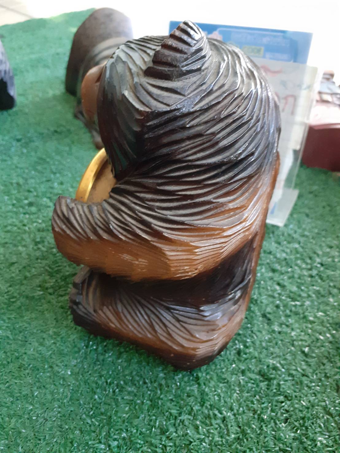 หมีไม้แกะสำหรับวัดอุณหภูมิ งานแกะสลักไม้สวยๆจากญี่ปุ่น ด้านหน้าติดเครื่องวัดอุณหภูมิ ลานมือสองสวยๆจากญี่ปุ่น หมีไม้แกะสำหรับวัดอุณหภูมิ งานแกะสลักไม้สวยๆจากญี่ปุ่น ด้านหน้าติดเครื่องวัดอุณหภูมิ ลานมือสองสวยๆจากญี่ปุ่น