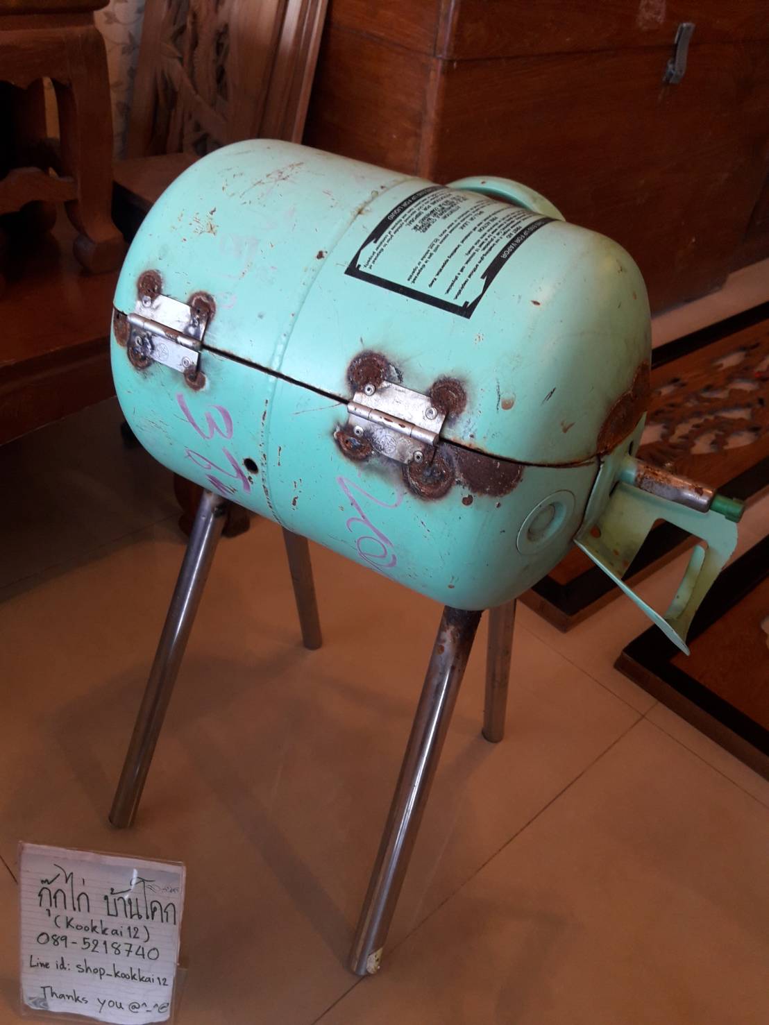 เตาย่างถังน้ำยาแอร์ งานช่างไทย DIY ขาสแตนเลสครับแข็งแรงขนาดกำลังดี พกไปออกแค้มปิ้งได้ หน้าเตายาว 34 cm.  เตาสูง 48.5 cm. ดัดแปลงจากถังน้ำยาแอร์ ตัดเชื่อมแล้ว แข็งแรงแน่นอนครับ