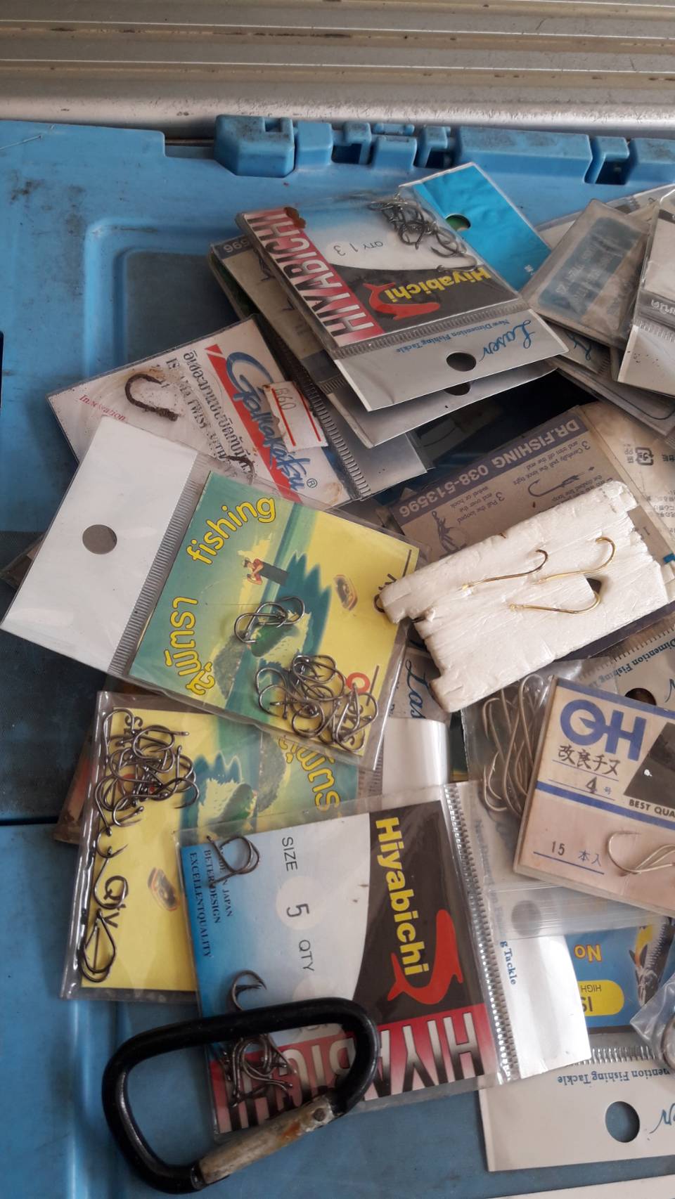 ชุด 8 ตลาดนัดปิด ไม่ได้ออกvายเลย เคลียร์ๆของครับ อุปกรณ์ตกปลา ชุด8 เหมาๆ ตามภาพครับ เหมาๆเลย ตามภาพ มือหนึ่ง มือสอง