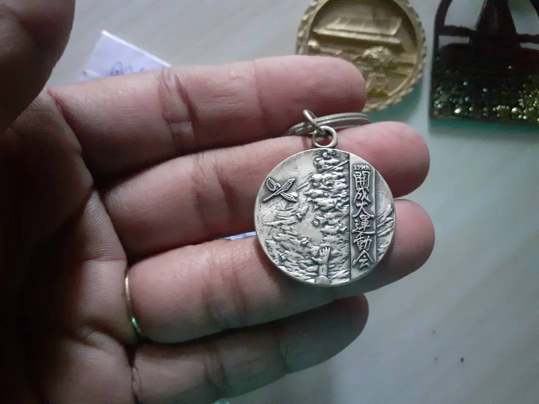 พวงกุญแจโลหะสวยๆจากญี่ปุ่น แข็งแรงน่าใช้น่าสะสมสี่ชิ้นสี่แบบ