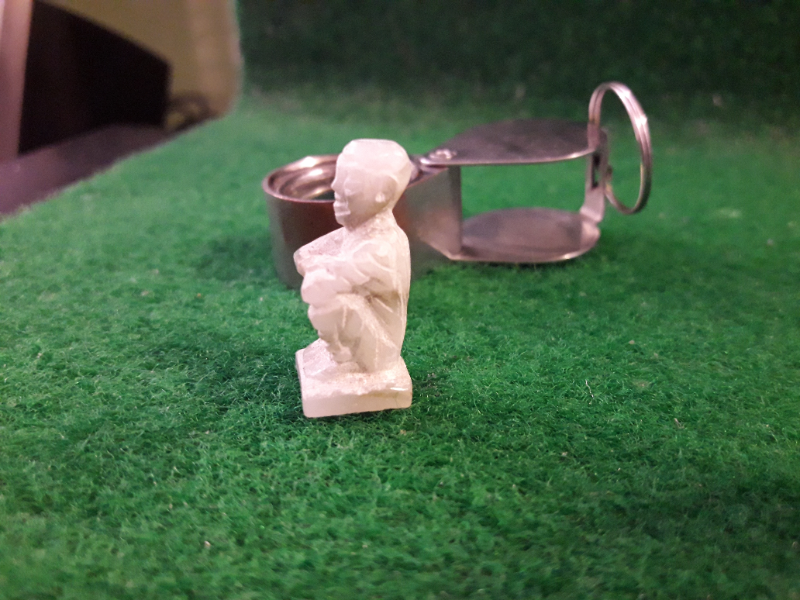 หลวงพ่อคูณแกะสลักครับ เก่าเก็บ ครับ พระสวย สภาพเดิม พระบ้าน เก็บเองครับ